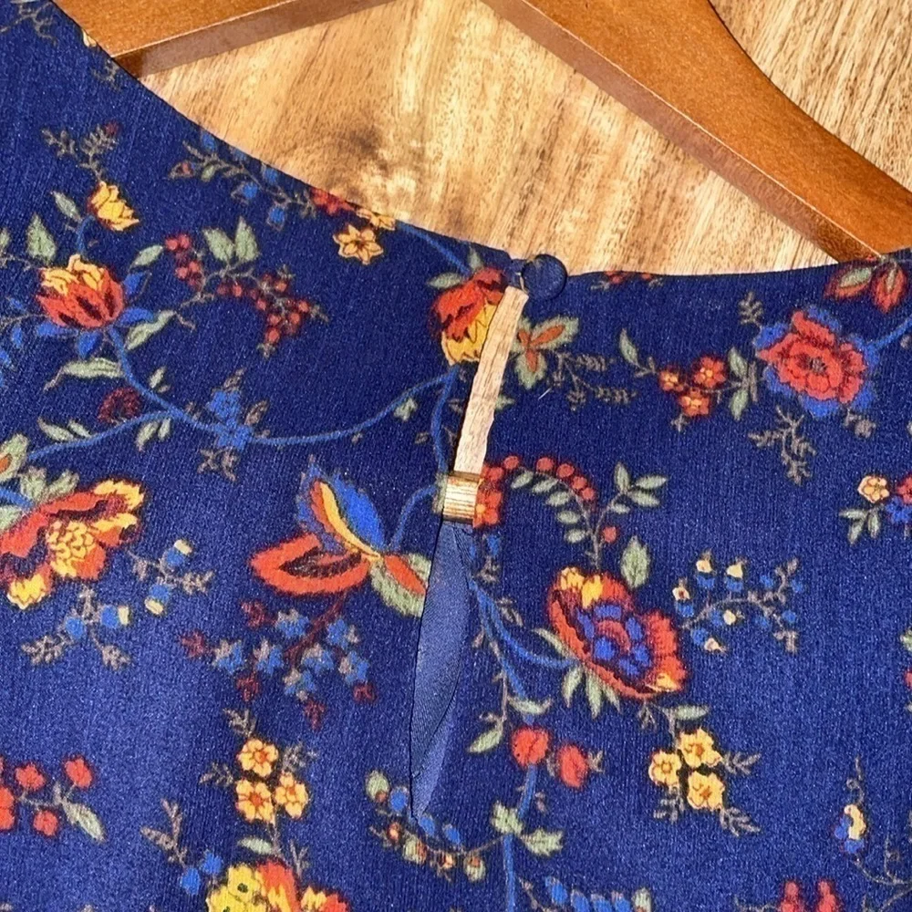 Madewell women’s blouse Large top shirt blue floral tier bell long sleeve layer - Picture 7 of 8